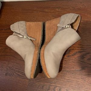 Dr. Scholl’s Wedge Booties